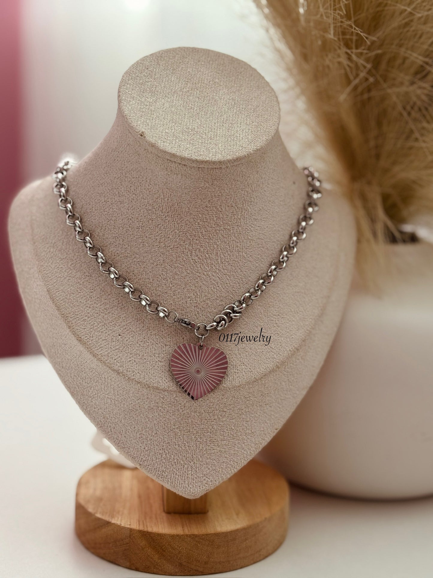 Helena Lariat Necklace