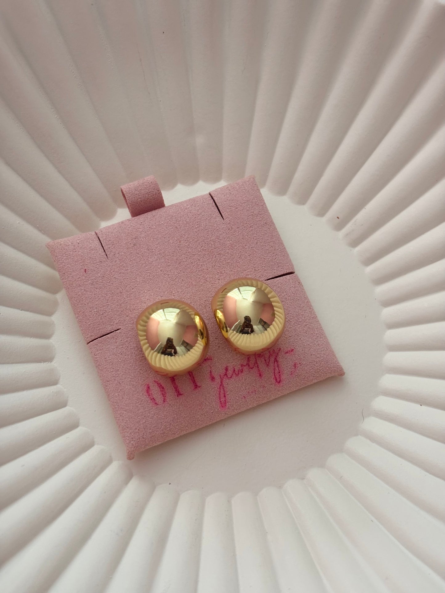 Nyx earring