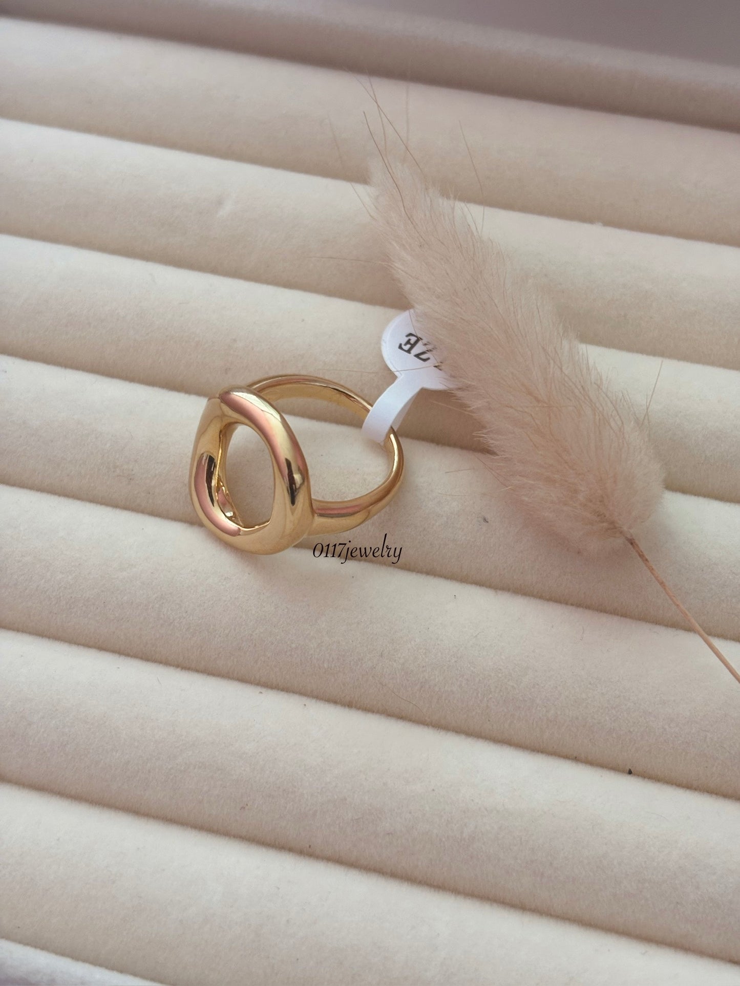 Nora ring