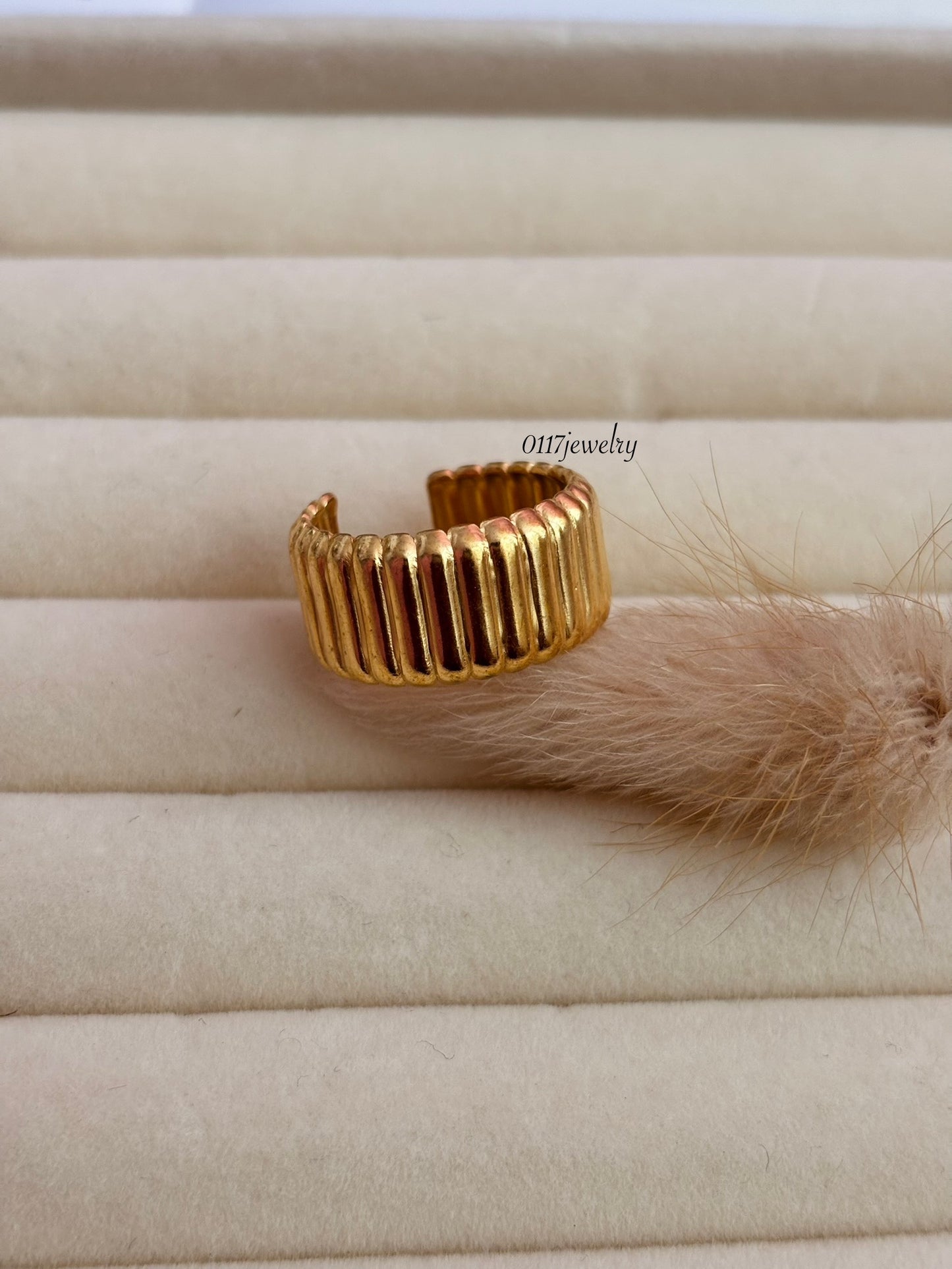 Natalia ring