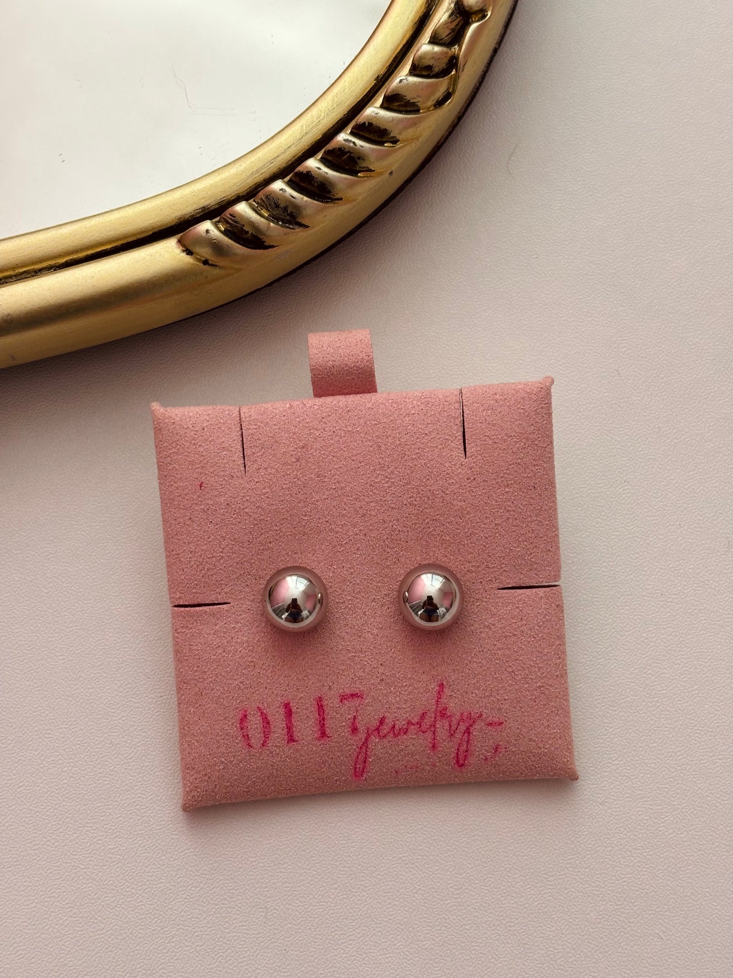 Saphira Silver earring