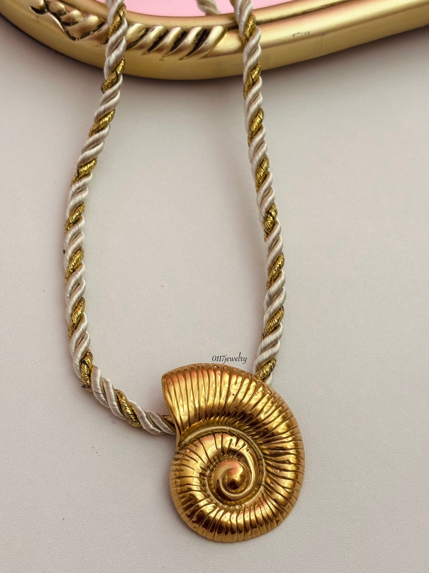 Caracol Necklace
