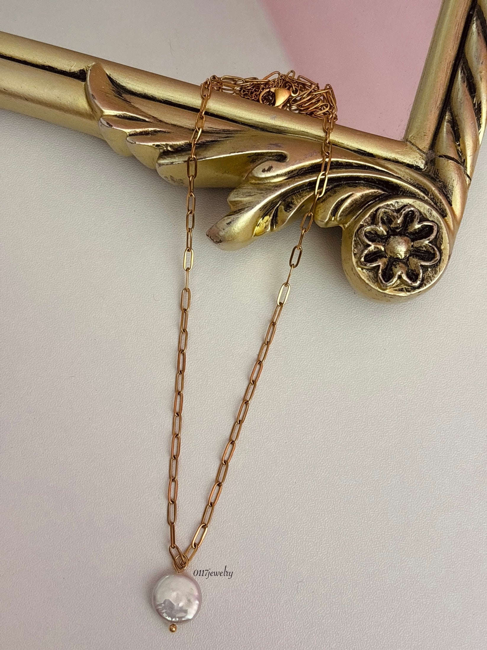 Elines Necklace