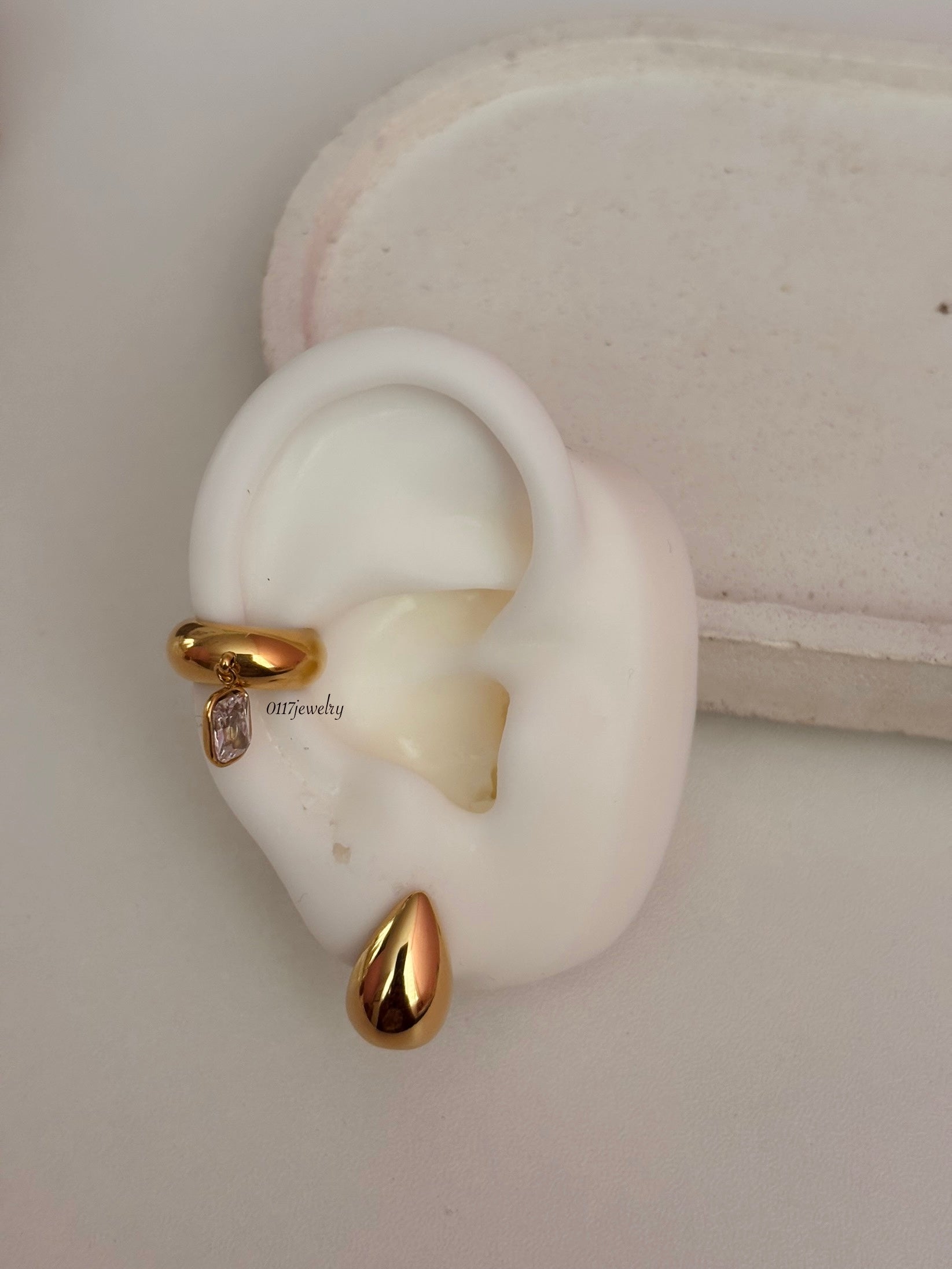 Drop earring