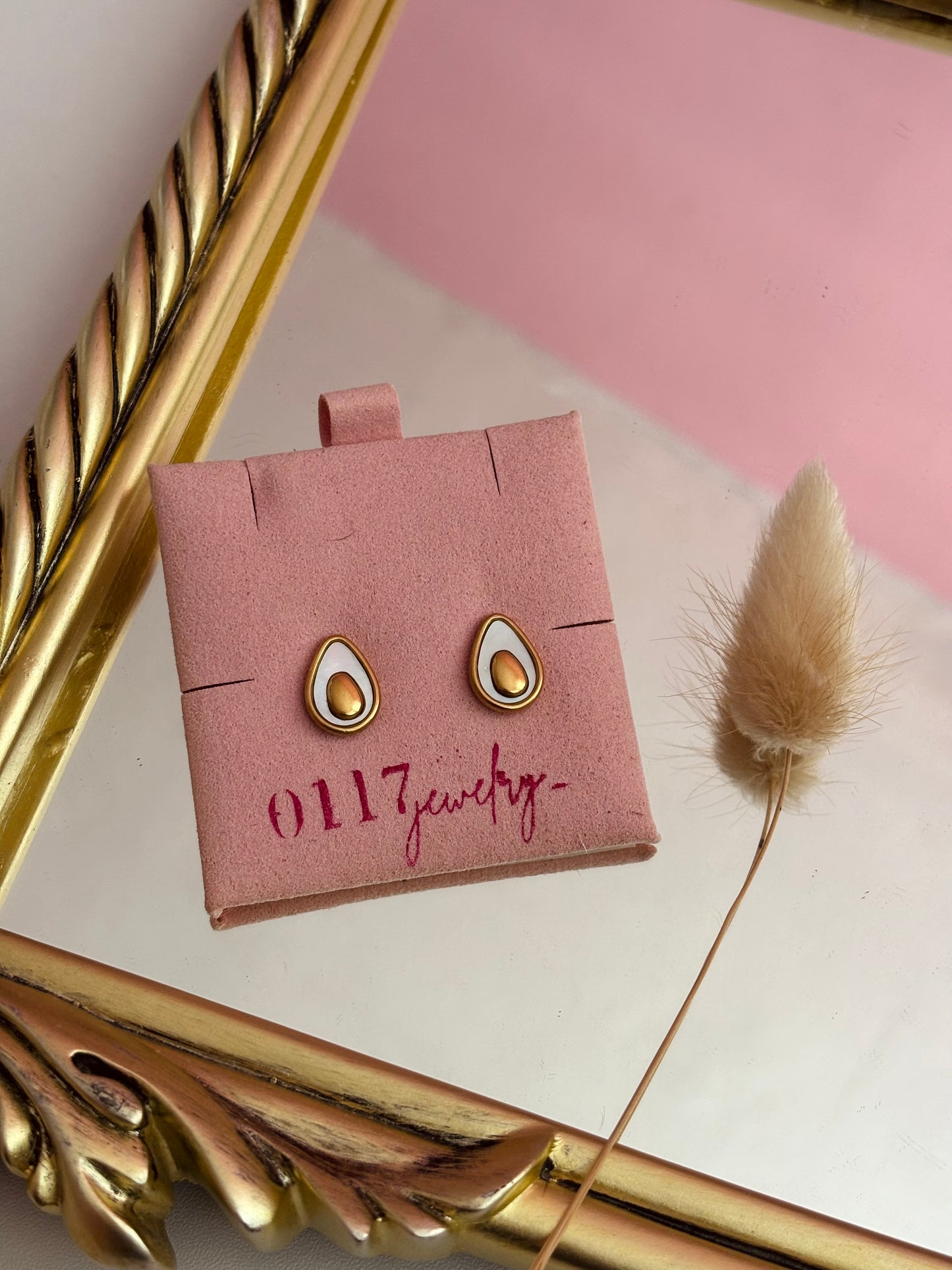 Aguacate earring