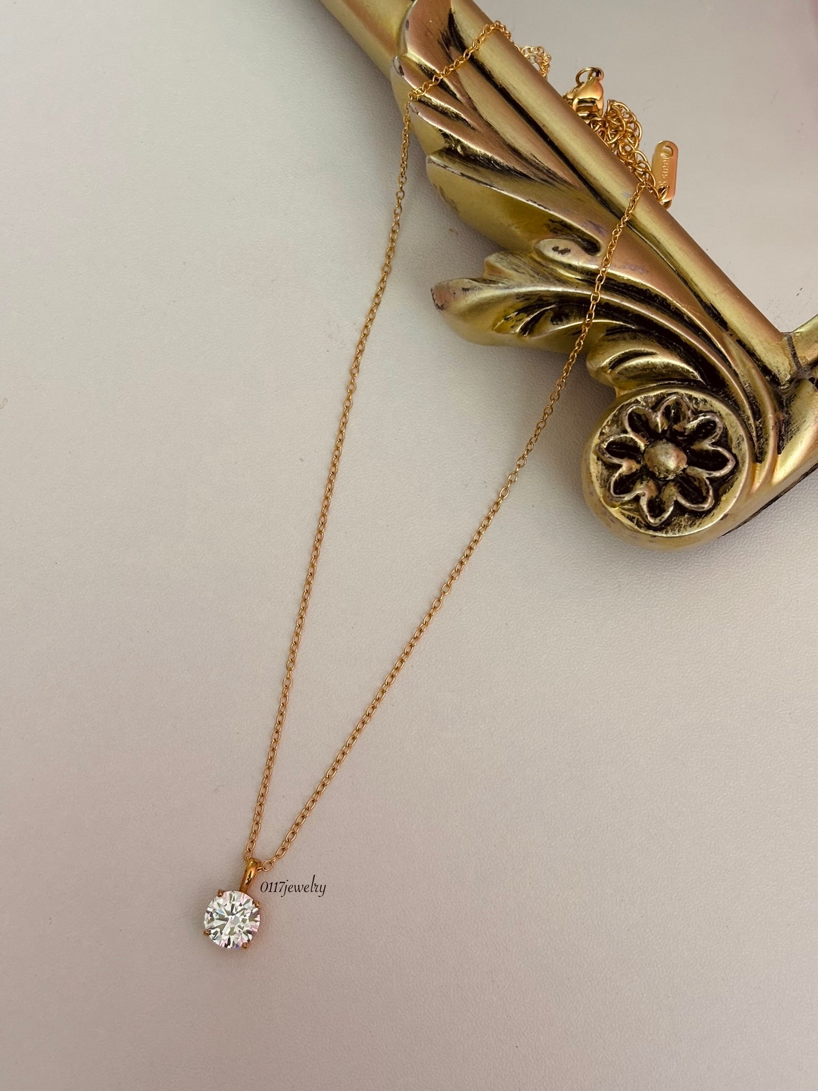 Roselle Necklace