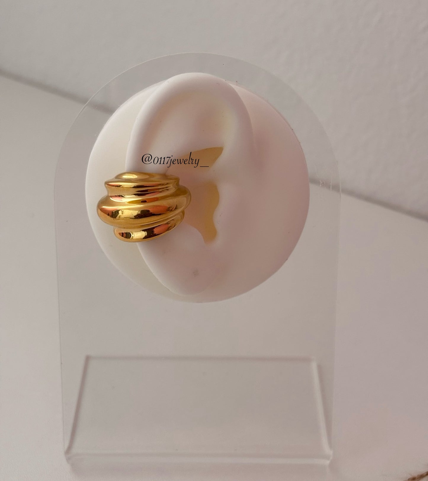 Esmé ear cuffs