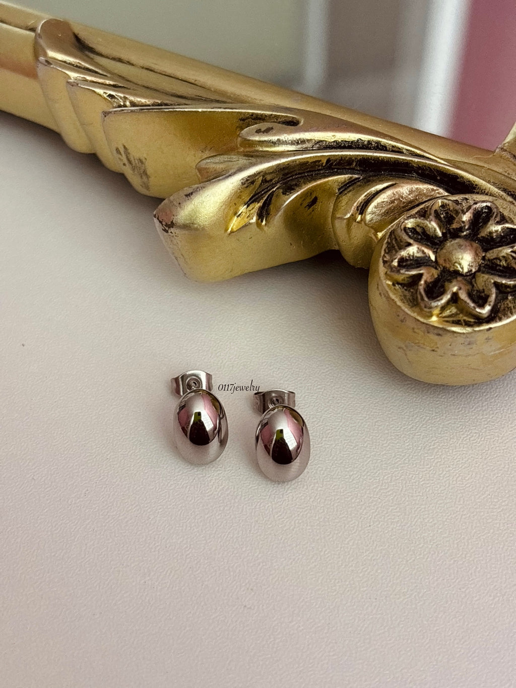 Victoria earrings