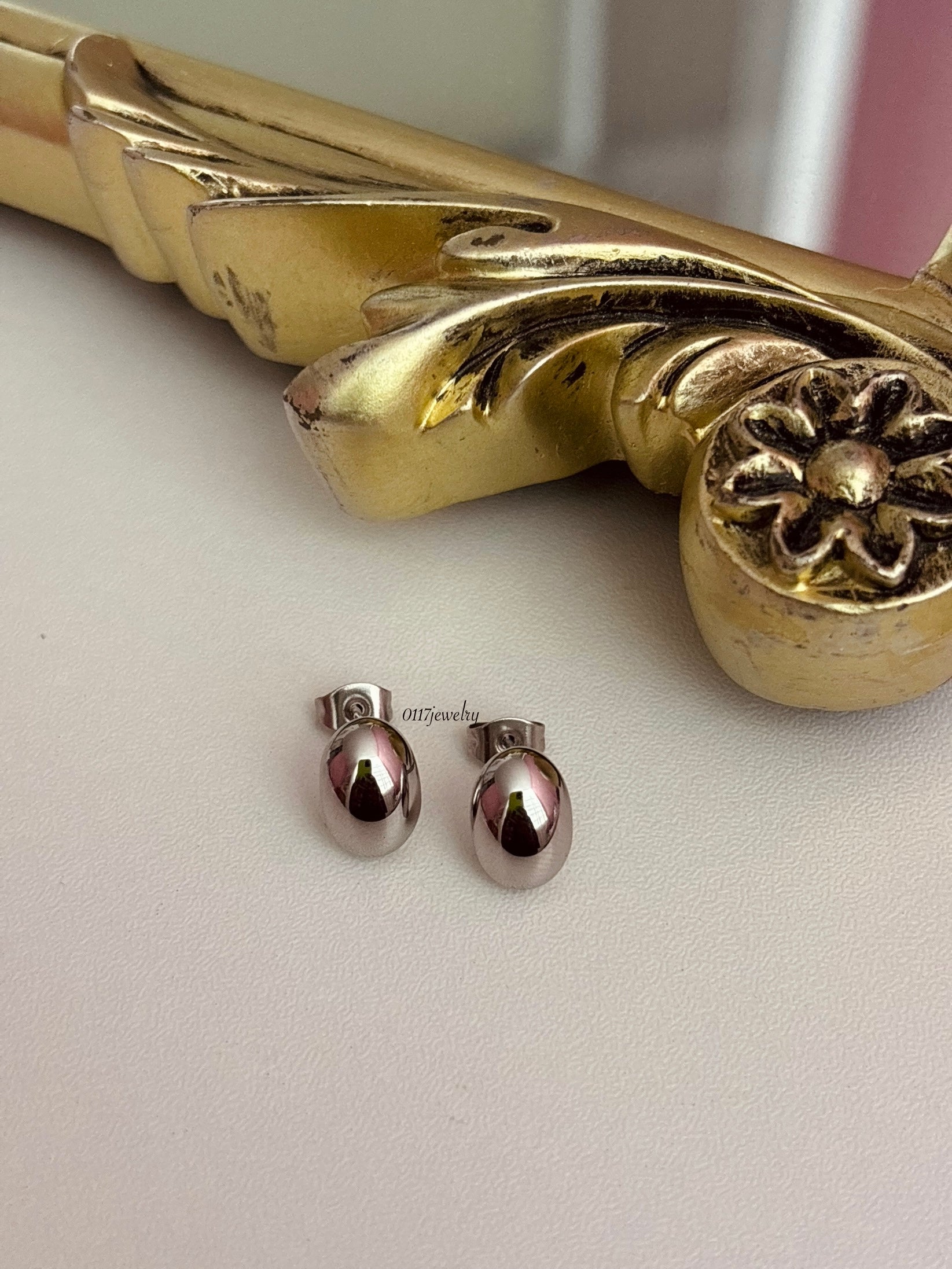 Victoria earrings