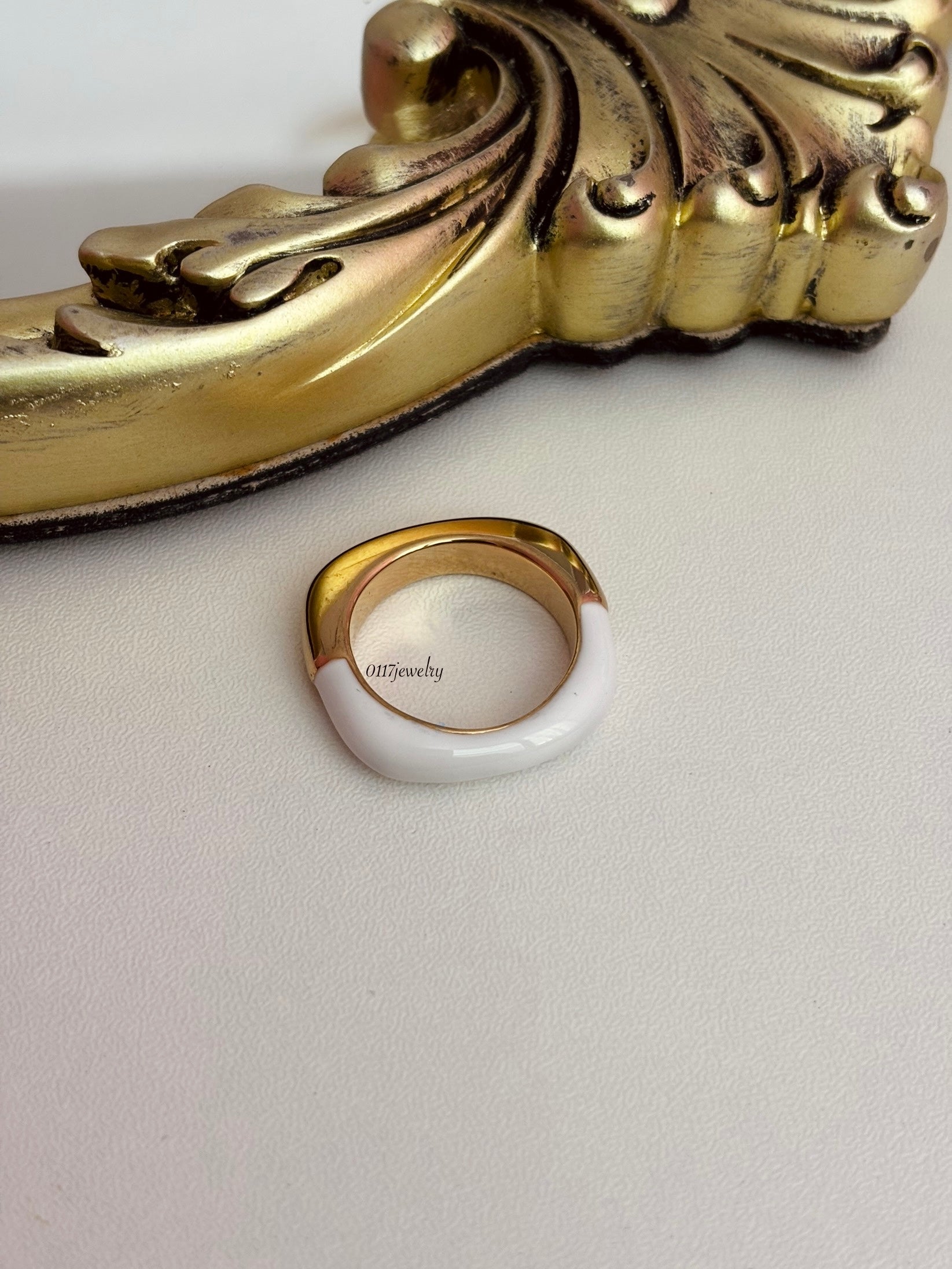 Bianca ring