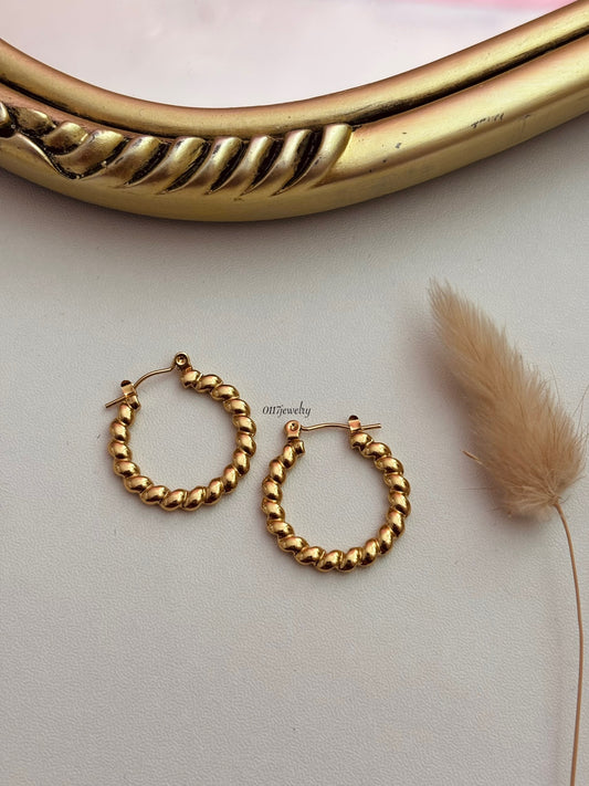 Martina Hoops
