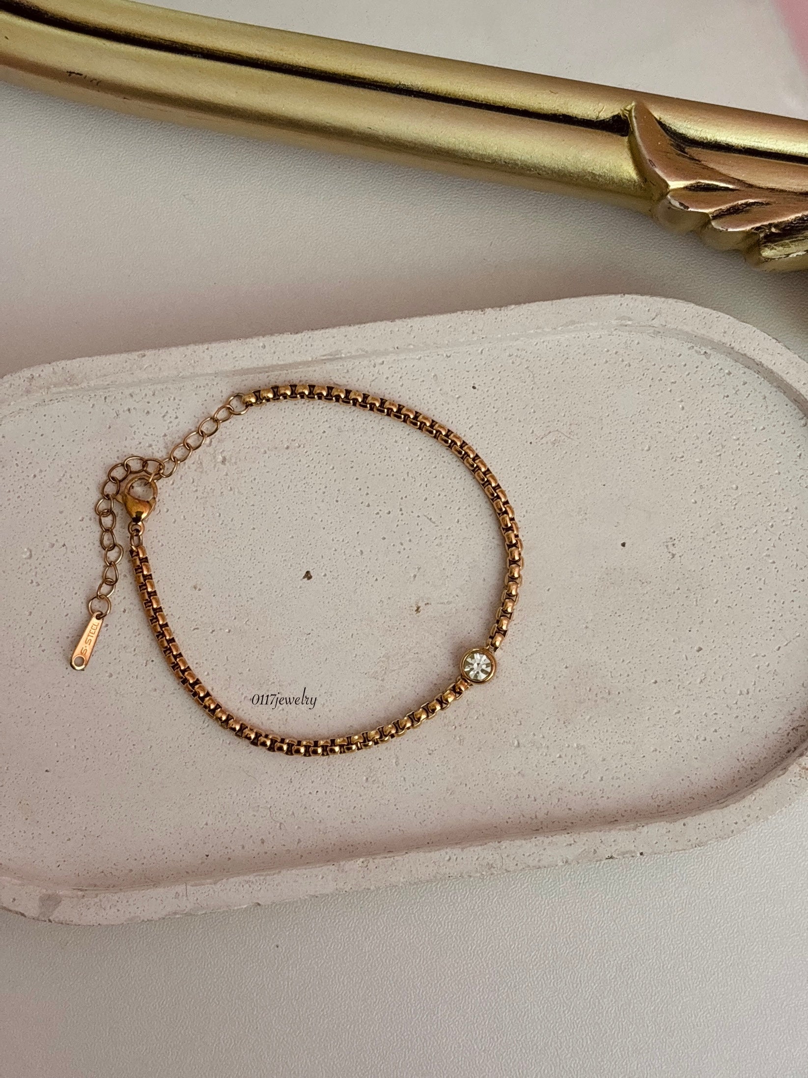 Vera Bracelet
