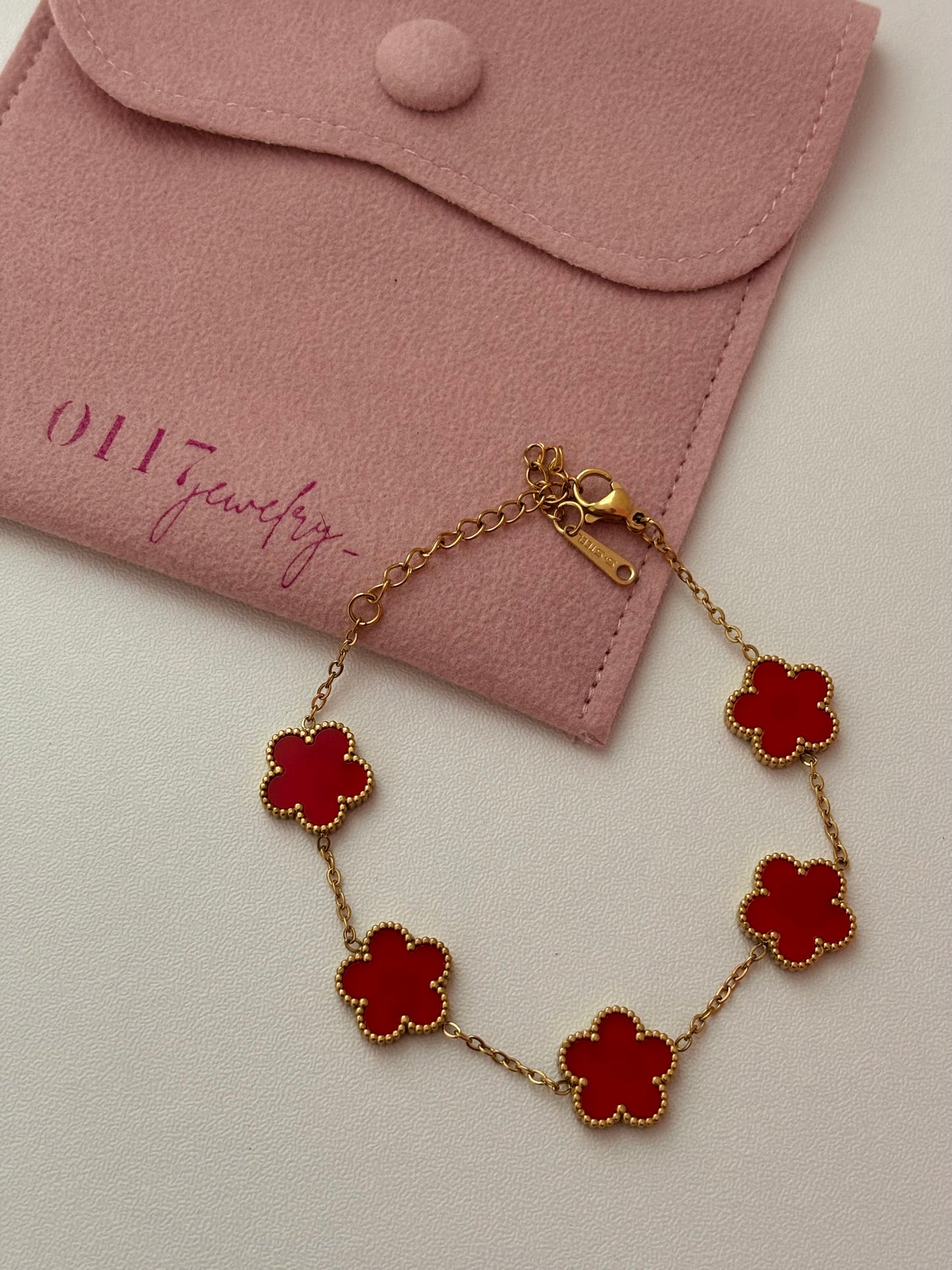 Clover Bracelet | Red