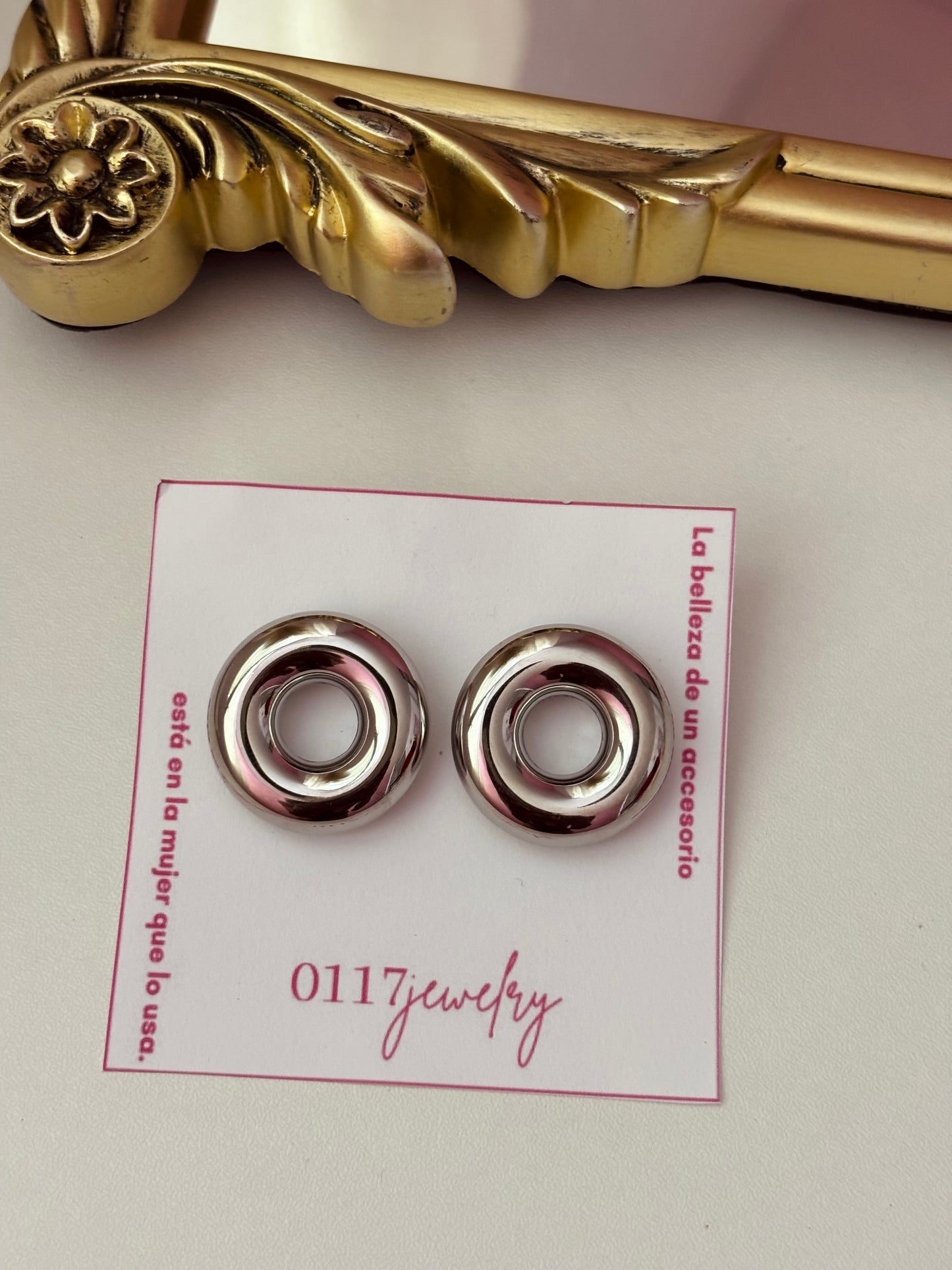 Olivia earrings