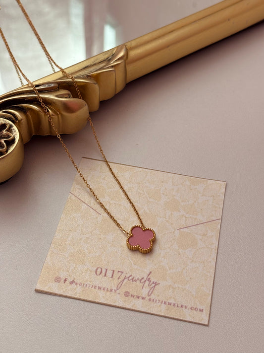 Clover Necklace | Pink